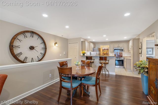 14350 Moravian Manor Circle 36, Sterling Heights, MI 48312