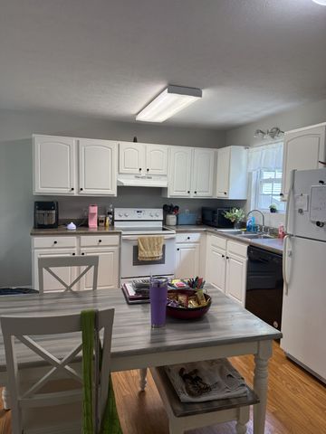 4650 Maple Shade Cir, Cookeville, TN 38501