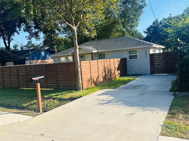 2531 Walcott Lane, Houston, TX 77088