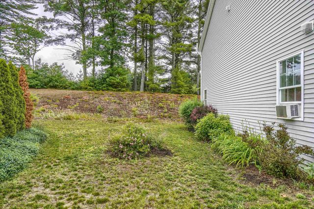 31 Rosanna Drive, Dover, NH 03820