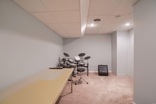 31 Rosanna Drive, Dover, NH 03820