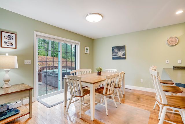 31 Rosanna Drive, Dover, NH 03820