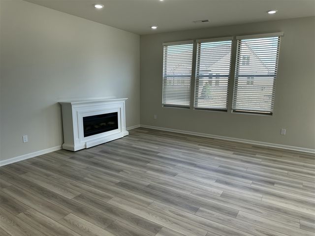 719 W Spaniel Drive, Ann Arbor, MI 48108