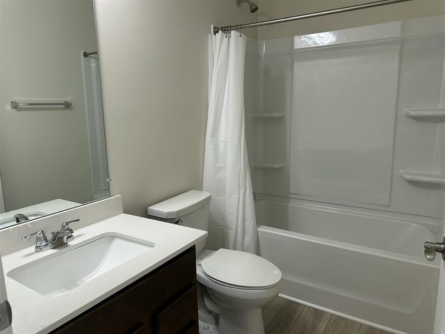 719 W Spaniel Drive, Ann Arbor, MI 48108