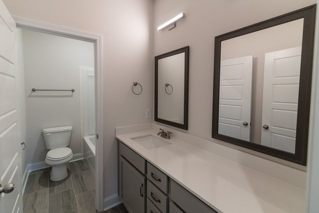 1584 Hidden Creek Trail, Clarksville, TN 37043