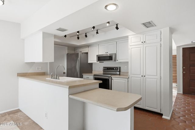 7109 N 23RD Avenue, Phoenix, AZ 85021