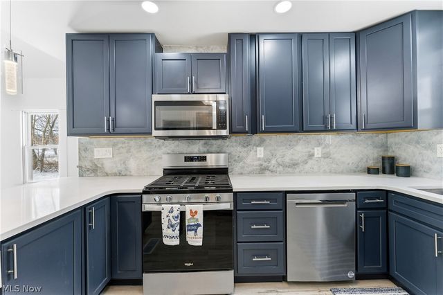 1486 Carson Salt Springs Road, Warren, OH 44481