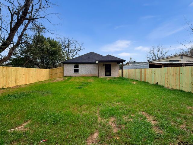917 Crosby St., Tyler, TX 75701