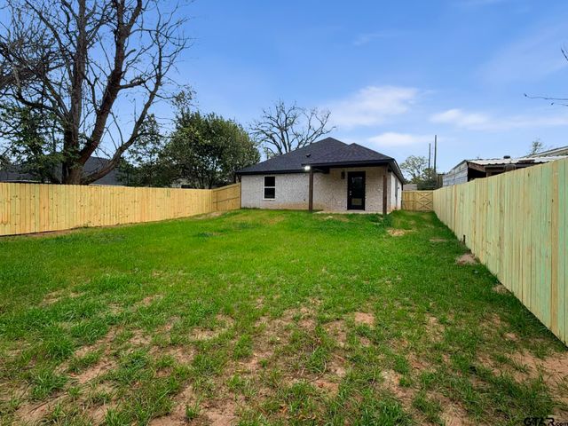 917 Crosby St., Tyler, TX 75701