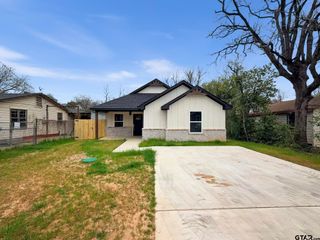 917 Crosby St., Tyler, TX 75701