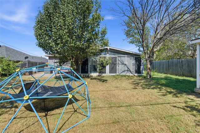 4828 Deal Drive, Fort Worth, TX 76135