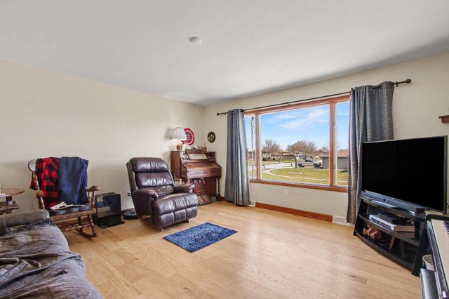 12632 Patnoe Drive, St. John, IN 46373