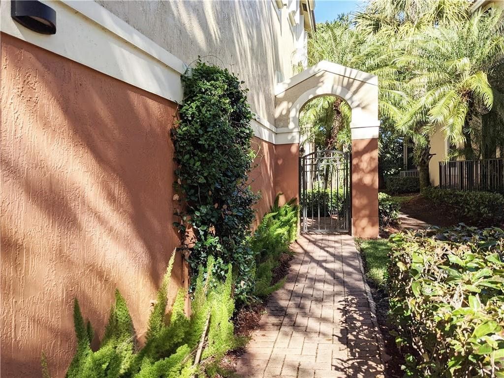 4150 FOREST Drive, Weston, FL 33332