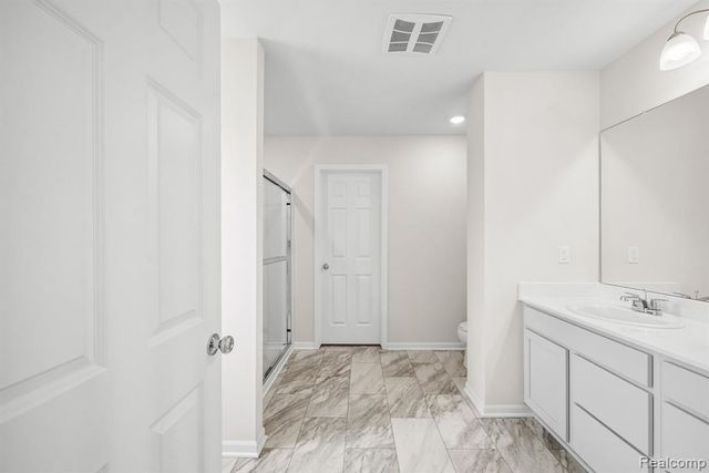 387 Edge Brook, Holly, MI 48442
