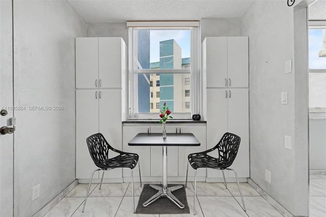 4200 Hillcrest Dr 700, Hollywood, FL 33021