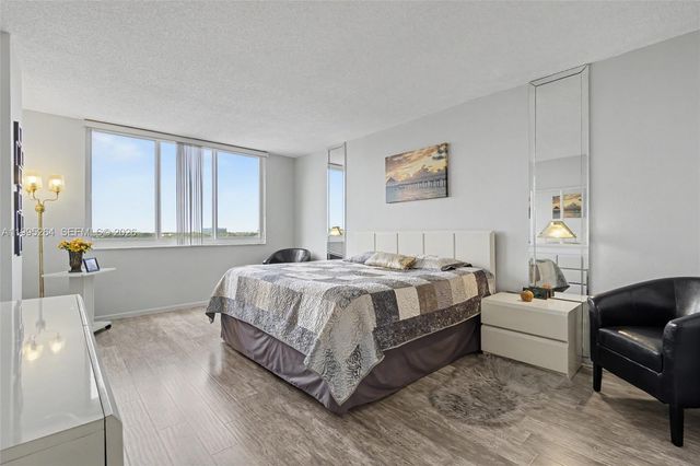 4200 Hillcrest Dr 700, Hollywood, FL 33021