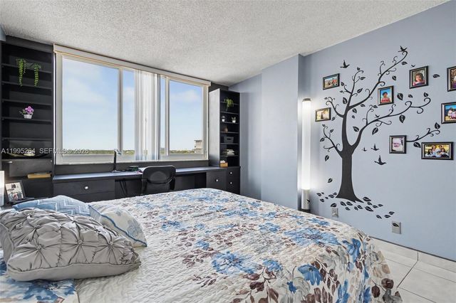 4200 Hillcrest Dr 700, Hollywood, FL 33021