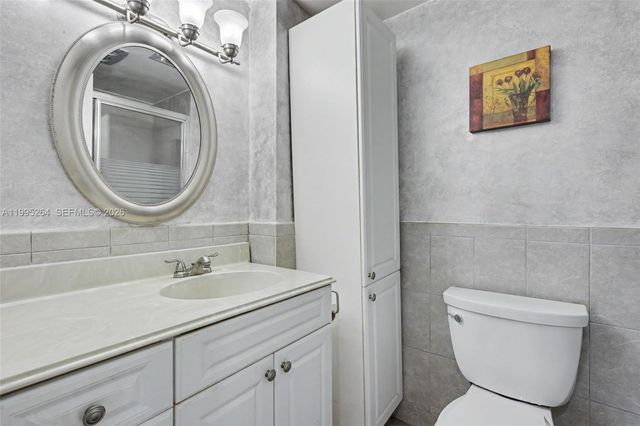 4200 Hillcrest Dr 700, Hollywood, FL 33021