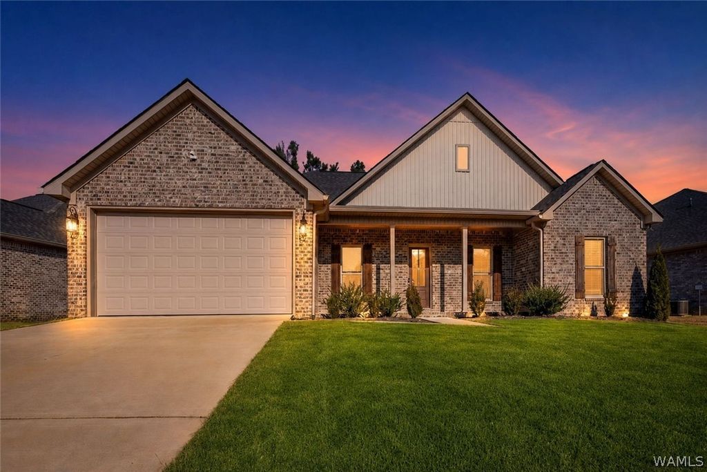 5240 Summerfield E, Tuscaloosa, AL 35404
