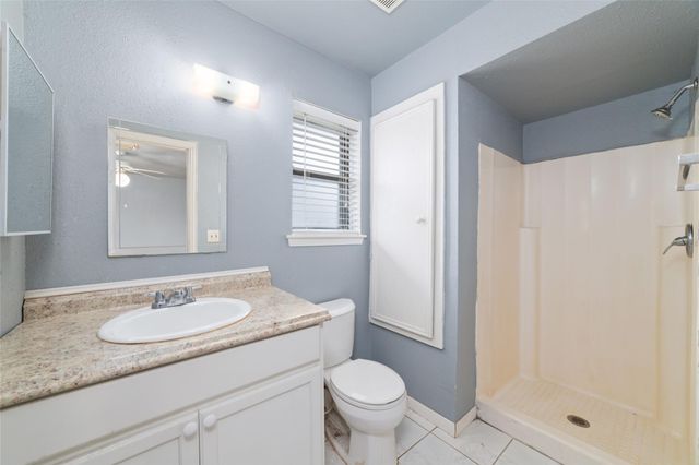 10406 Sagestar Lane, Houston, TX 77089