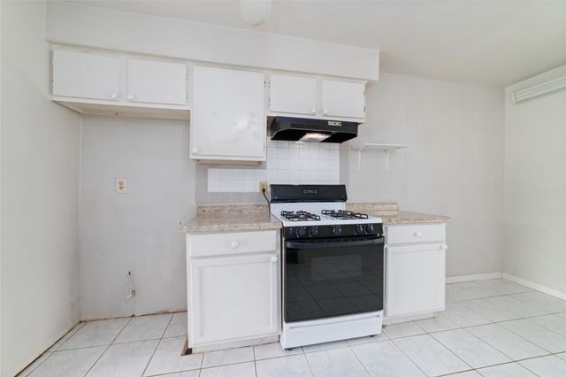 10406 Sagestar Lane, Houston, TX 77089