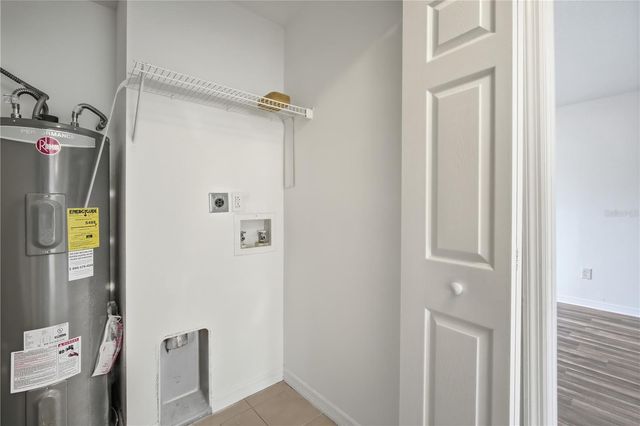 3724 E 38TH AVENUE, Tampa, FL 33610