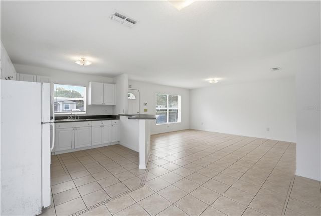 3724 E 38TH AVENUE, Tampa, FL 33610