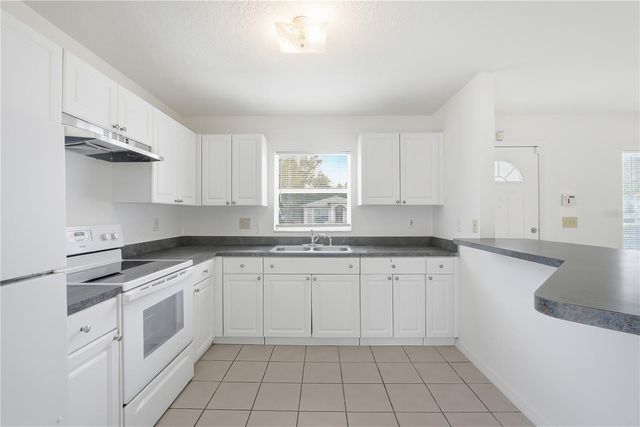 3724 E 38TH AVENUE, Tampa, FL 33610