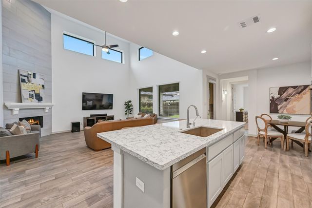 1570 Mustang Trail, Friendswood, TX 77546