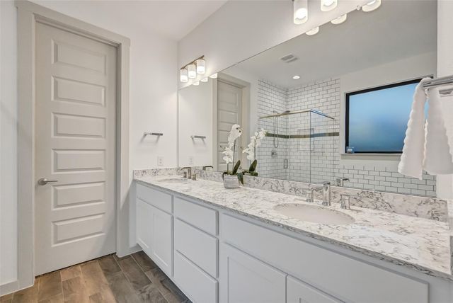 1570 Mustang Trail, Friendswood, TX 77546