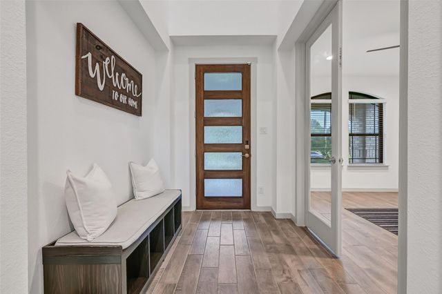 1570 Mustang Trail, Friendswood, TX 77546