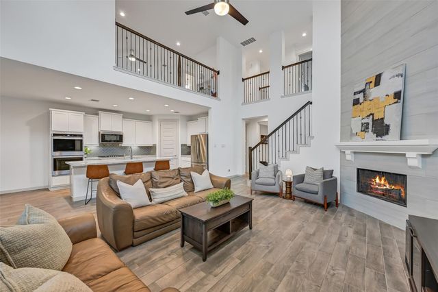 1570 Mustang Trail, Friendswood, TX 77546