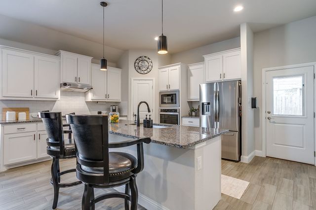912 Bailey Lane, Mansfield, TX 76063