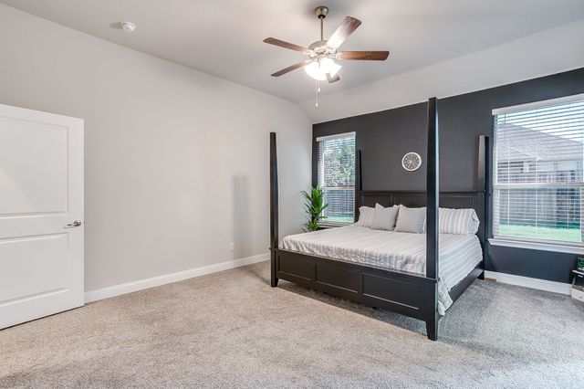 912 Bailey Lane, Mansfield, TX 76063