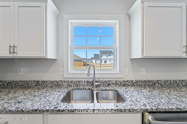 740 Secession Lane, Jacksonville, NC 28546