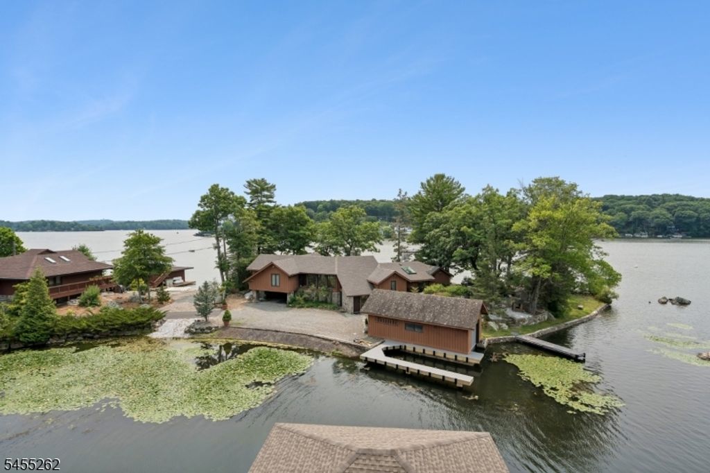 327 Squaw Trl, Hopatcong Boro, NJ 07821 — photo 3