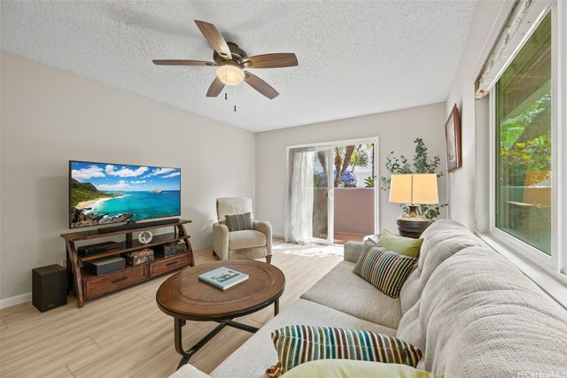 1465 Miloiki Street, Honolulu, HI 96825