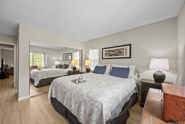 1465 Miloiki Street, Honolulu, HI 96825