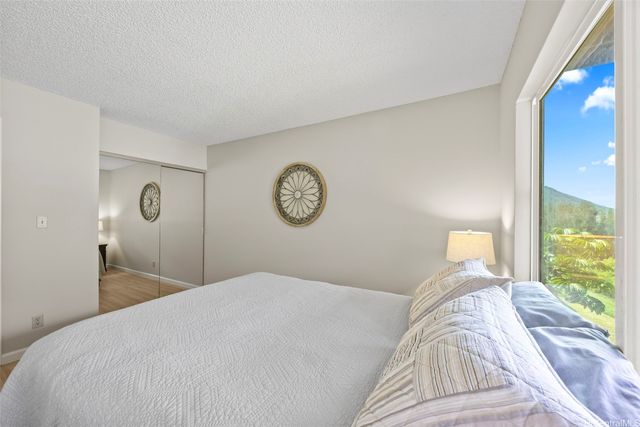 1465 Miloiki Street, Honolulu, HI 96825