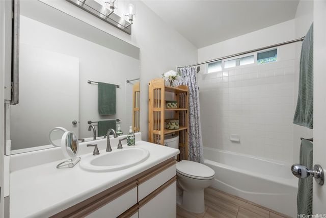 1465 Miloiki Street, Honolulu, HI 96825