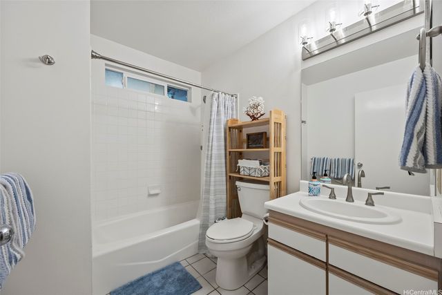 1465 Miloiki Street, Honolulu, HI 96825