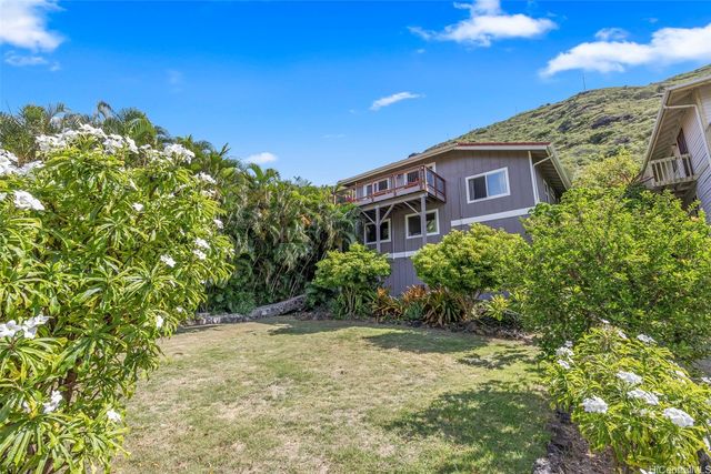 1465 Miloiki Street, Honolulu, HI 96825