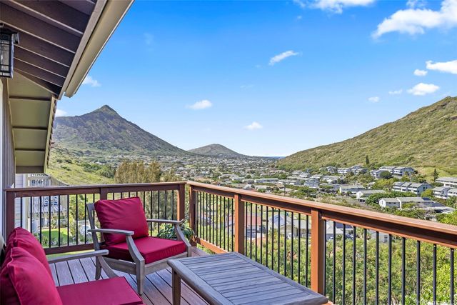 1465 Miloiki Street, Honolulu, HI 96825