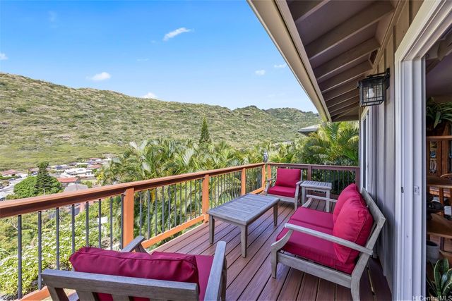 1465 Miloiki Street, Honolulu, HI 96825