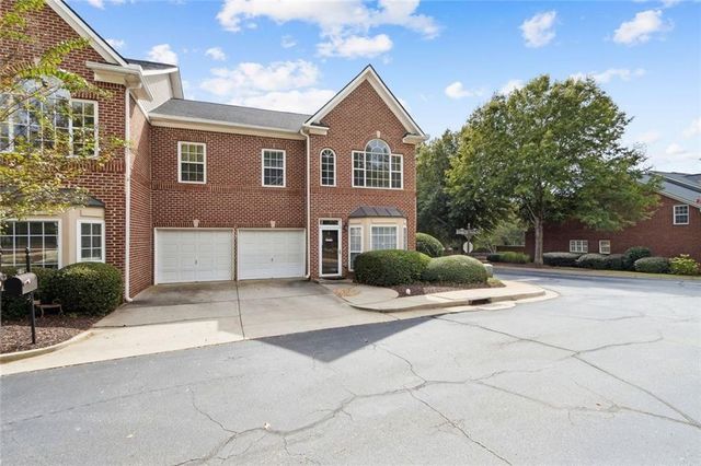 5000 Lexington Drive, Roswell, GA 30075