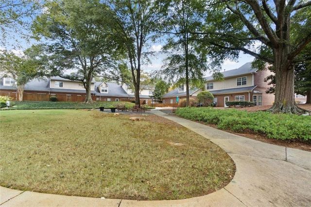 5000 Lexington Drive, Roswell, GA 30075