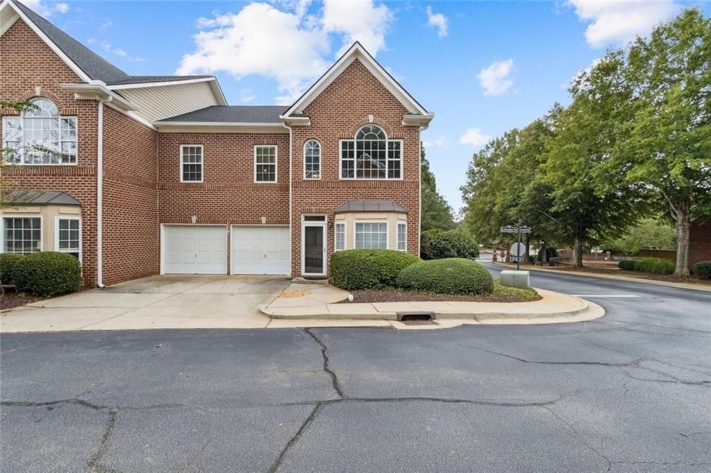 5000 Lexington Drive, Roswell, GA 30075