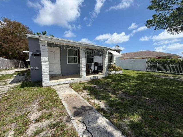 2431 Plunkett St FRONT, Hollywood, FL 33020