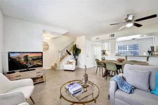 345 Virginia St, Hollywood, FL 33019
