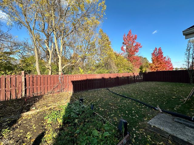 10644 Wiley Lane, Indianapolis, IN 46231